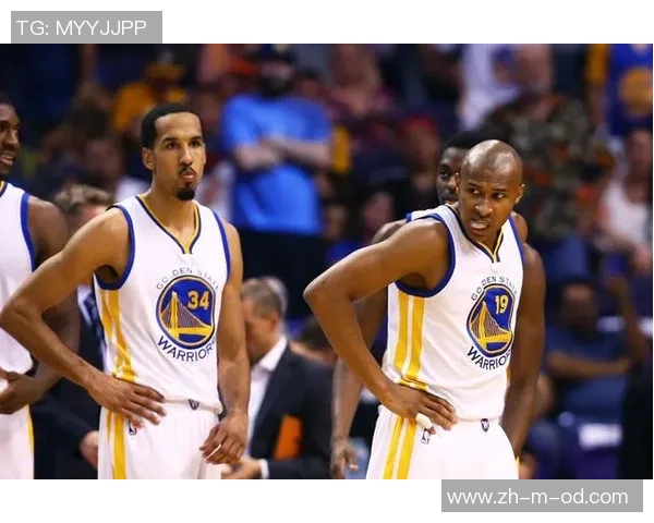 勇士与骑士2017年总决赛第五场激战回顾与精彩瞬间分析